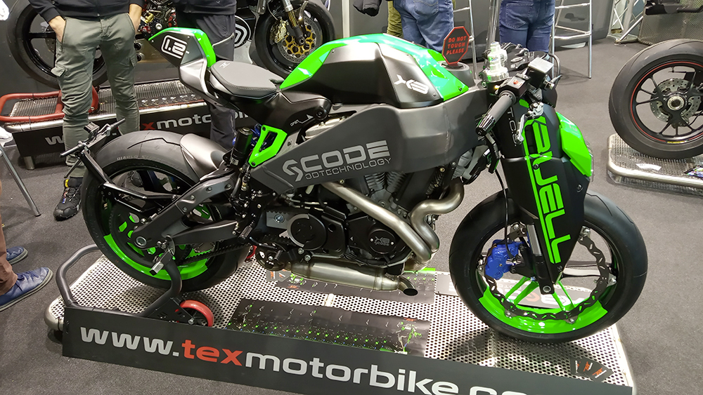 Seb Kustom Motorcycle au «Motor Bike Expo».