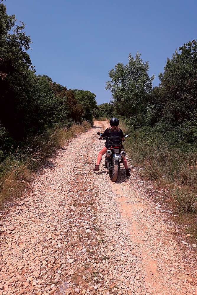 Ex-Yougoslavie en Ducati Monster 696