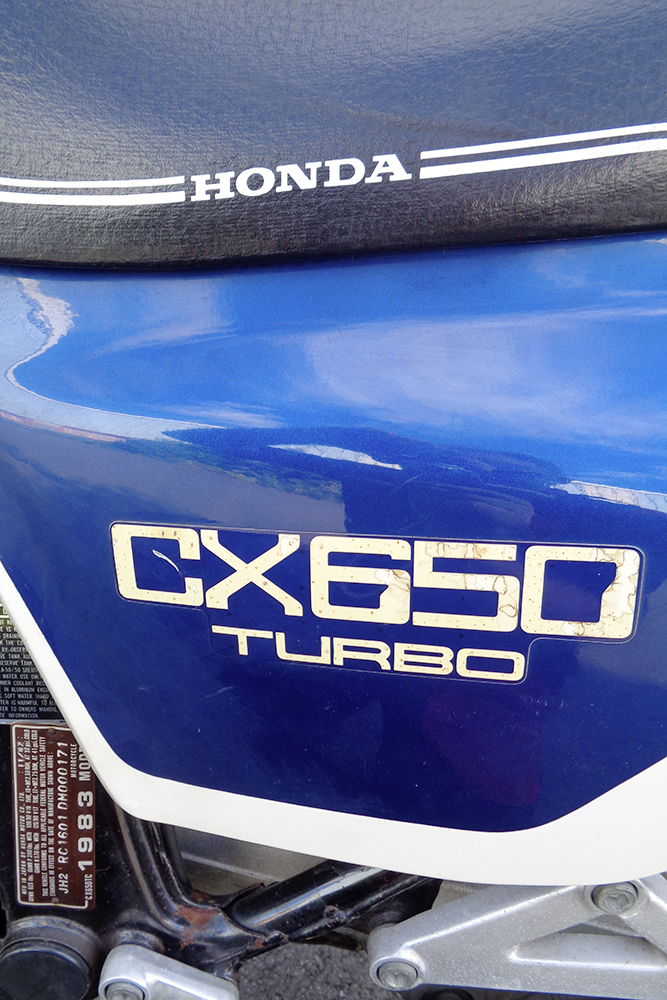 Une Honda CX 650 Turbo chez Performances Moto !