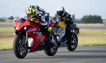 Timothée Monot aux essais Energica...