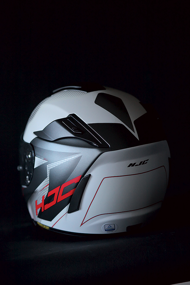 HJC R-PHA 70, un casque Sport-GT très léger !