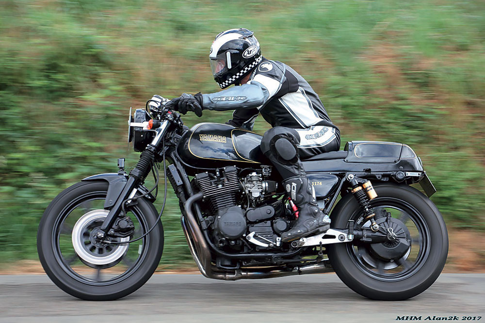 BELGOM CHROME - LES GEOLES DU MOTARD à Mayenne