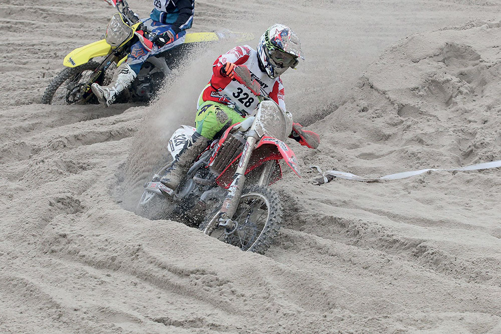 Les Bretons en forme à l'Enduropale du Touquet !