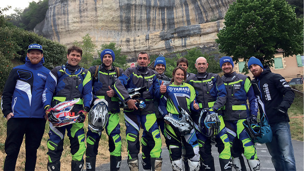 Podium de Barbara Collet sur sa Yamaha WRF 250