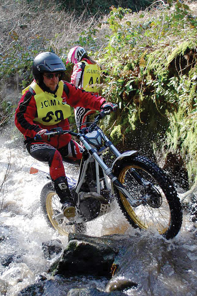 Allons à la rencontre du trial avec le Trial Moto Club de Bourbriac !