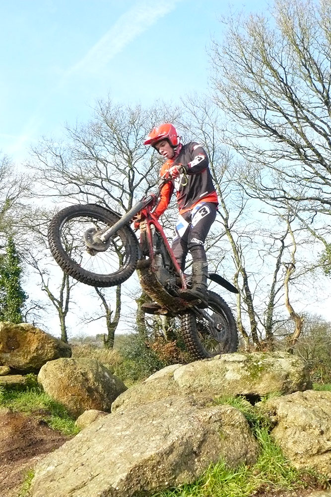 Allons à la rencontre du trial avec le Trial Moto Club de Bourbriac !