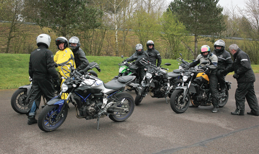 Un stage de perfectionnement moto ? Excellente idée !